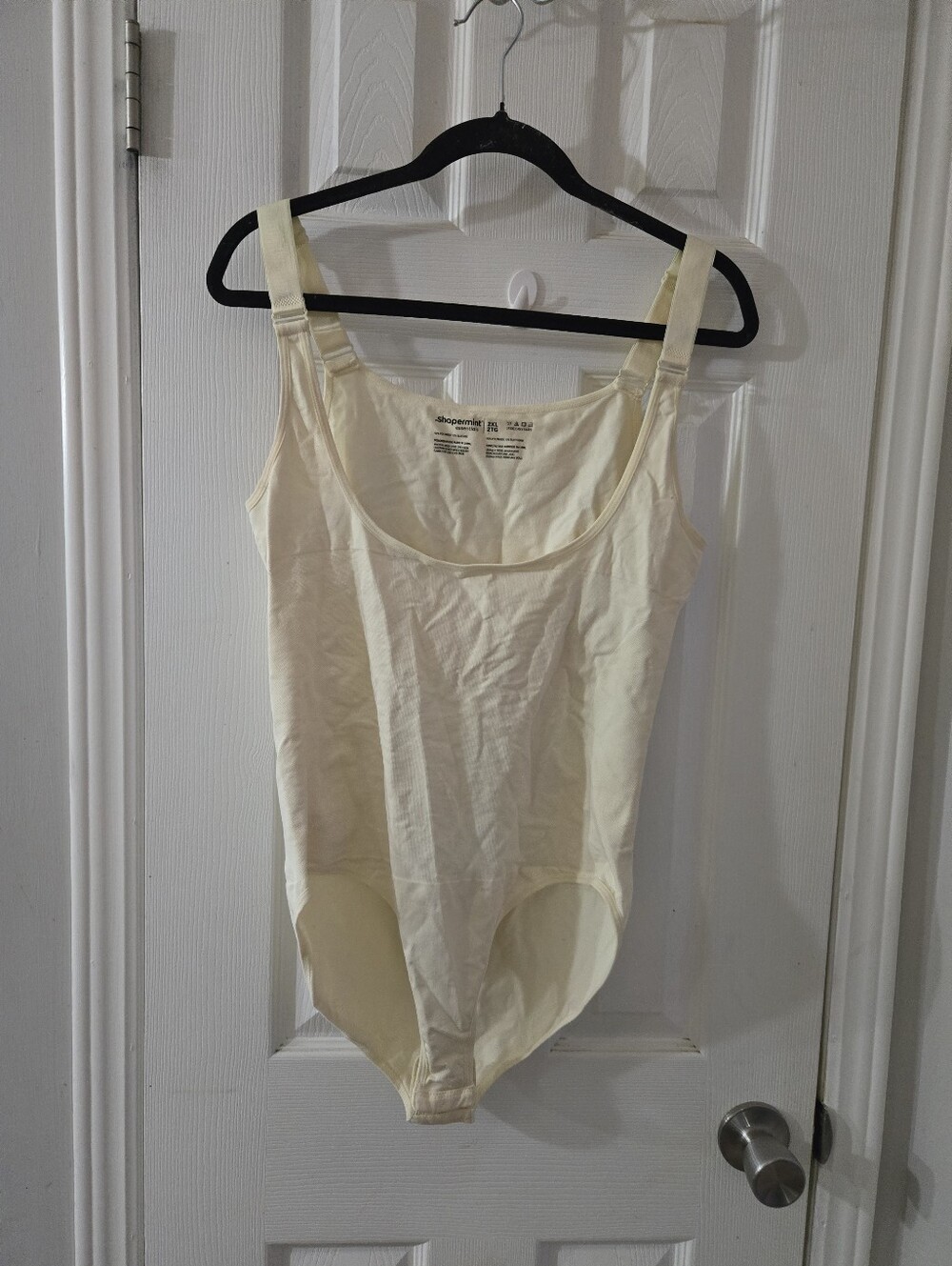Never worn 2x Shapermint open bust full body shaper